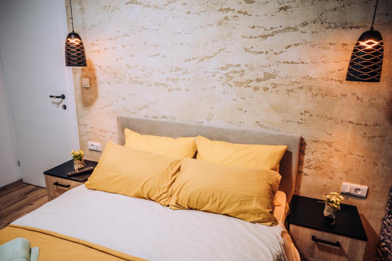 Finesi Apartments Ohrid Luaran gambar