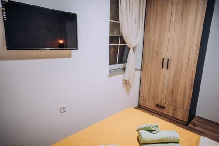 Finesi Apartments Ohrid Luaran gambar